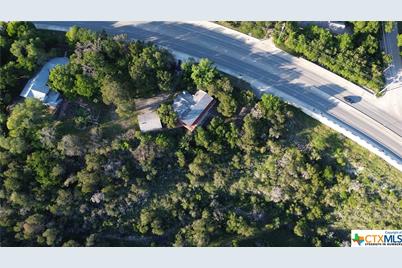 1203 N Walnut Avenue, New Braunfels, TX 78130 - Photo 9