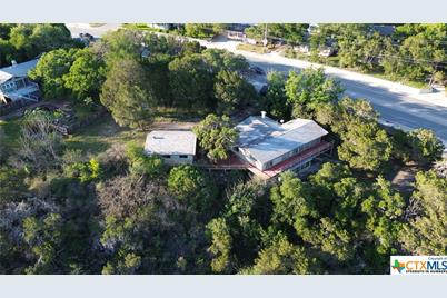 1203 N Walnut Avenue, New Braunfels, TX 78130 - Photo 3