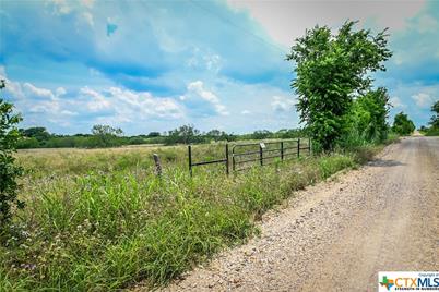 000 County Road 447, Waelder, TX 78959 - Photo 1