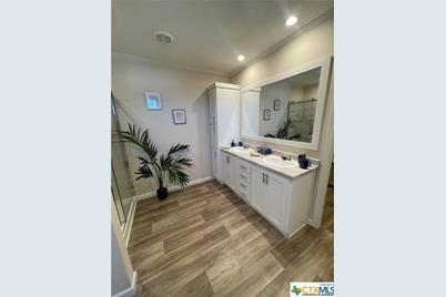 1831 County Rd 105, Gonzales, TX 78629 - Photo 25