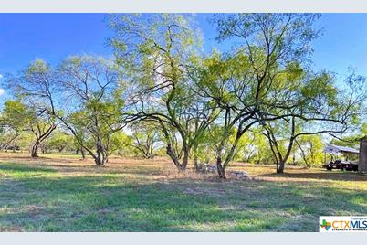1831 County Rd 105, Gonzales, TX 78629 - Photo 9