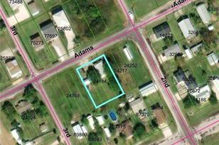 215 W Adams Ave, Port O'Connor, TX 77982 - Photo 9