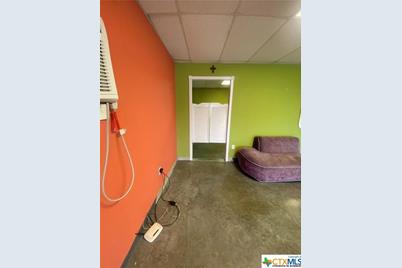 215 W Adams Avenue, Port O'Connor, TX 77982 - Photo 11