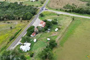 10690 Fm 20 Hwy, Kingsbury, TX 78638 - Photo 1