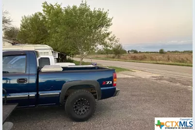 10690 Fm 20 Highway, Kingsbury, TX 78638 - Photo 11