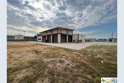 205 Profit Drive, Victoria, TX 77901 - Photo 37