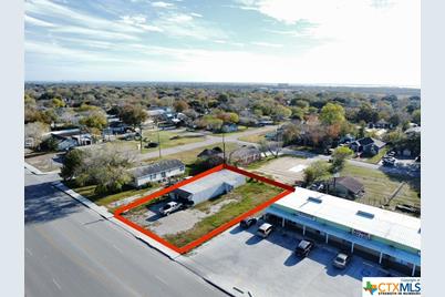 1908 W Austin Street, Port Lavaca, TX 77979 - Photo 1