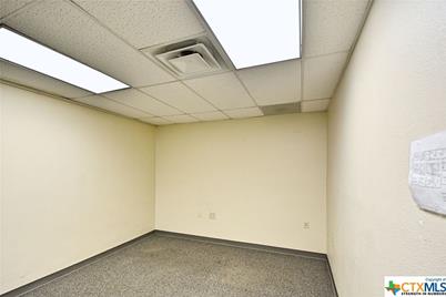 109 N River Street, Seguin, TX 78155 - Photo 25