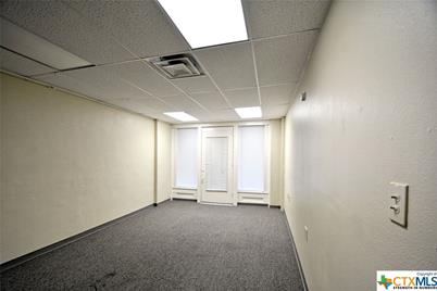 109 N River Street, Seguin, TX 78155 - Photo 9