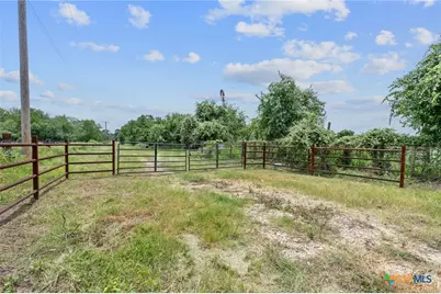 3597 Baker Road, Kingsbury, TX 78638 - Photo 33