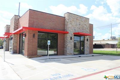 1832 Water Street, Gonzales, TX 78629 - Photo 5