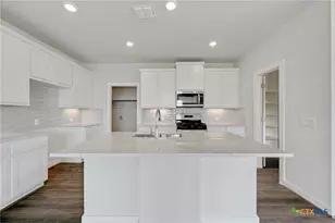 1579 Estelea Grv, New Braunfels, TX 78130 - Photo 13