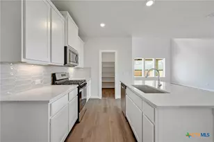 1579 Estelea Grv, New Braunfels, TX 78130 - Photo 17