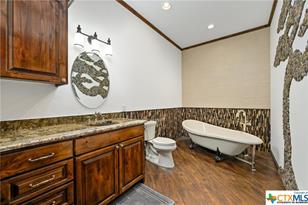 1355 Crystal Springs Ct, Salado, TX 76571 - Photo 33