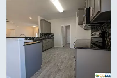 407 Gamel Street, Lampasas, TX 76550 - Photo 9