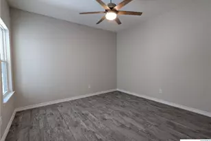 407 Gamel St, Lampasas, TX 76550 - Photo 5