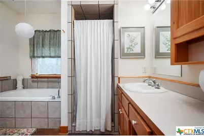 1900 Granite Springs Dr., Fredericksburg, TX 78624 - Photo 33