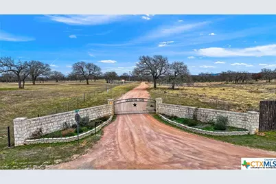 1900 Granite Springs Dr., Fredericksburg, TX 78624 - Photo 47