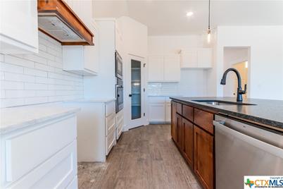 8411 James Herring's Way, Killeen, TX 76542 - Photo 15