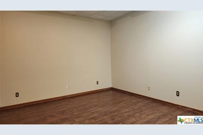 118 N Main Street #D, Victoria, TX 77901 - Photo 11
