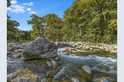 1228 Ervendberg Avenue #304, New Braunfels, TX 78130 - Photo 31