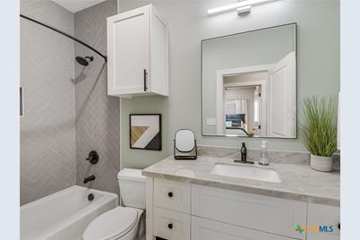 1228 Ervendberg Avenue #304, New Braunfels, TX 78130 - Photo 11