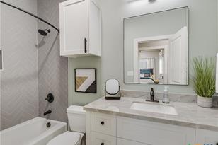 1228 Ervendberg Ave, New Braunfels, TX 78130 - Photo 11