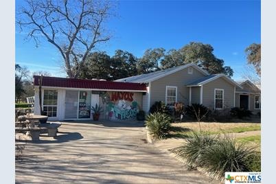 402 Dunn Street, Yoakum, TX 77995 - Photo 33