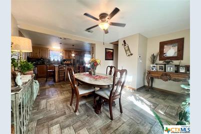 402 Dunn Street, Yoakum, TX 77995 - Photo 13