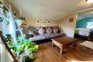 402 Dunn St, Yoakum, TX 77995 - Photo 19