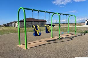 109 Carmine Ave, Port Lavaca, TX 77979 - Photo 3