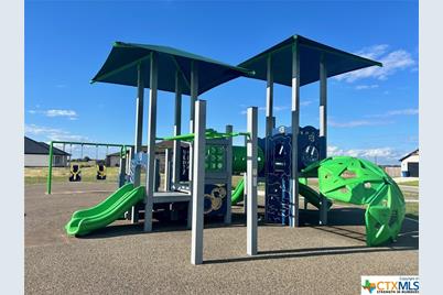 109 Carmine Avenue, Port Lavaca, TX 77979 - Photo 5