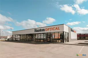 7804 N Navarro St, Victoria, TX 77904 - Photo 1