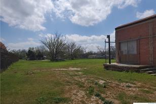 603 W New Braunfels St, Seguin, TX 78155 - Photo 1