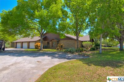 225 Wingate Court, Seguin, TX 78155 - Photo 3