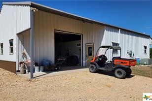 1062 County Rd 101, Rogers, TX 76569 - Photo 7