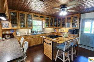 1062 County Rd 101, Rogers, TX 76569 - Photo 13