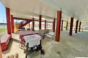 512 W Adams St, Port O'Connor, TX 77982 - Photo 27