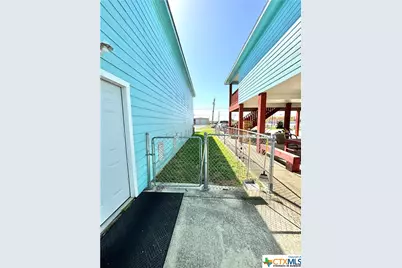 512 W Adams Street, Port O'Connor, TX 77982 - Photo 23