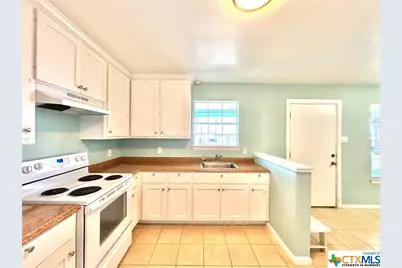 512 W Adams Street, Port O'Connor, TX 77982 - Photo 5