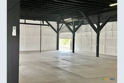 200 W2 W New Braunfels Street #W2, Seguin, TX 78155 - Photo 9