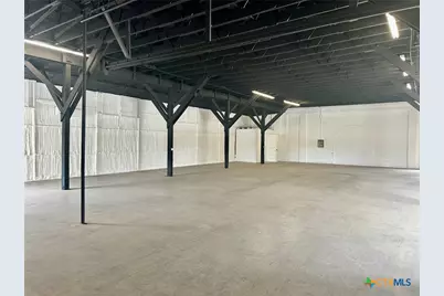 200 W2 W New Braunfels Street #W2, Seguin, TX 78155 - Photo 9