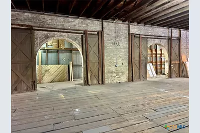 200 W2 W New Braunfels Street #W2, Seguin, TX 78155 - Photo 23