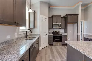 171 Lost Maples Wy, Marion, TX 78124 - Photo 13