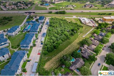 8303 Zac Lentz Parkway, Victoria, TX 77904 - Photo 7