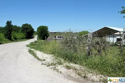 1023 Sierra Drive, Lockhart, TX 78644 - Photo 29