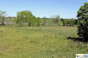 1023 Sierra Dr, Lockhart, TX 78644 - Photo 19