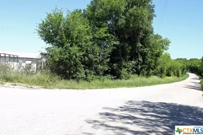 1023 Sierra Drive, Lockhart, TX 78644 - Photo 21