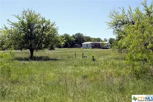 1023 Sierra Dr, Lockhart, TX 78644 - Photo 7