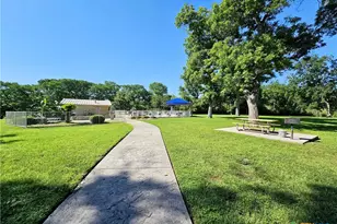 730 E Mather St, New Braunfels, TX 78130 - Photo 25